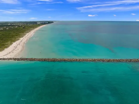 4330 N A1a Hutchinson Island FL 34949