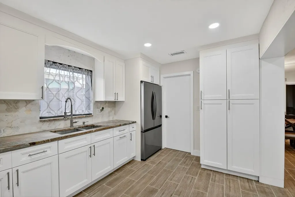 5008 Parker Avenue West Palm Beach FL 33405