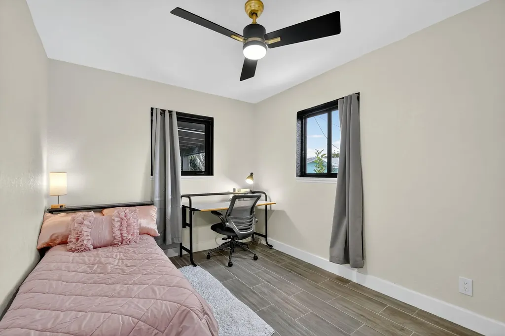 5008 Parker Avenue West Palm Beach FL 33405