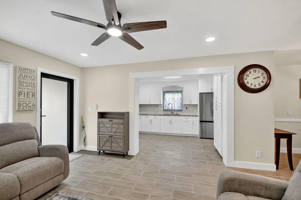 5008 Parker Avenue West Palm Beach FL 33405