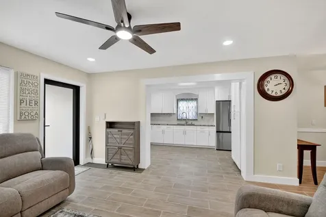 5008 Parker Avenue West Palm Beach FL 33405