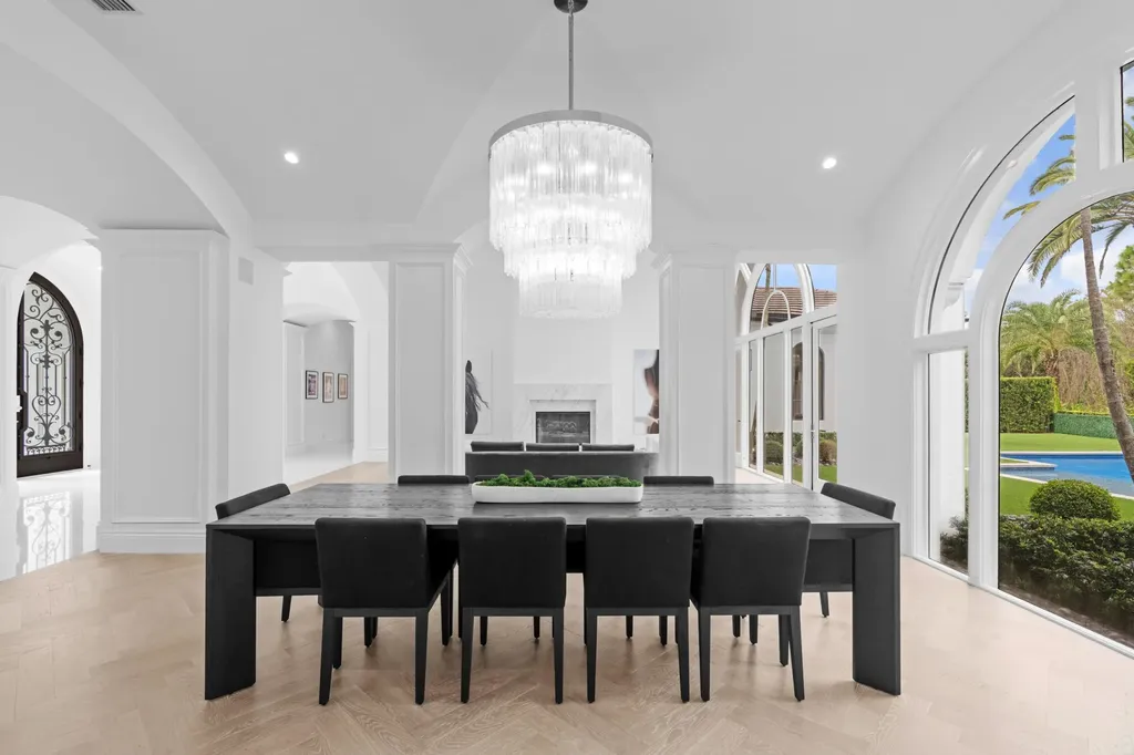 111 Via Palacio Palm Beach Gardens FL 33418