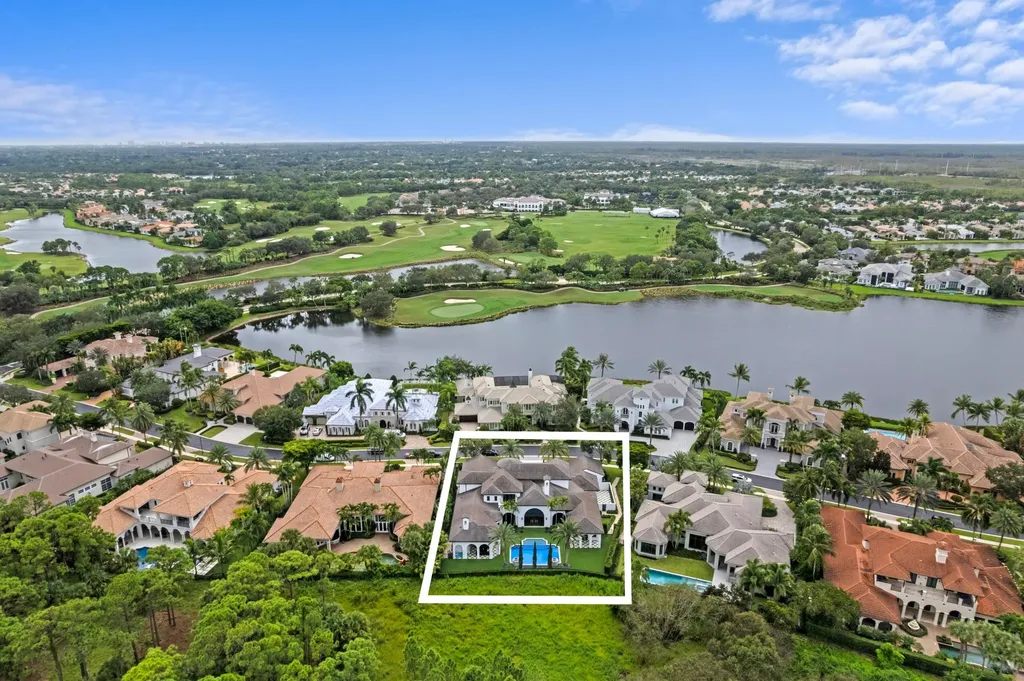 111 Via Palacio Palm Beach Gardens FL 33418