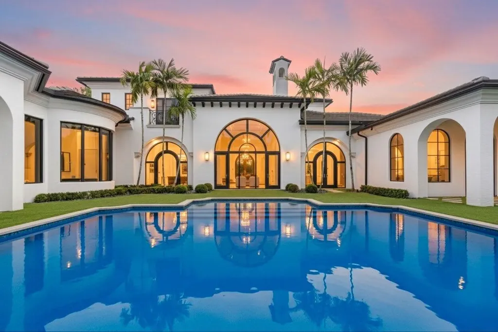 111 Via Palacio Palm Beach Gardens FL 33418