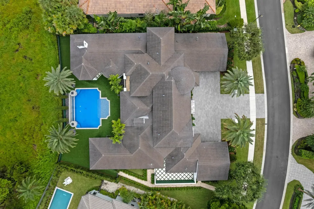 111 Via Palacio Palm Beach Gardens FL 33418