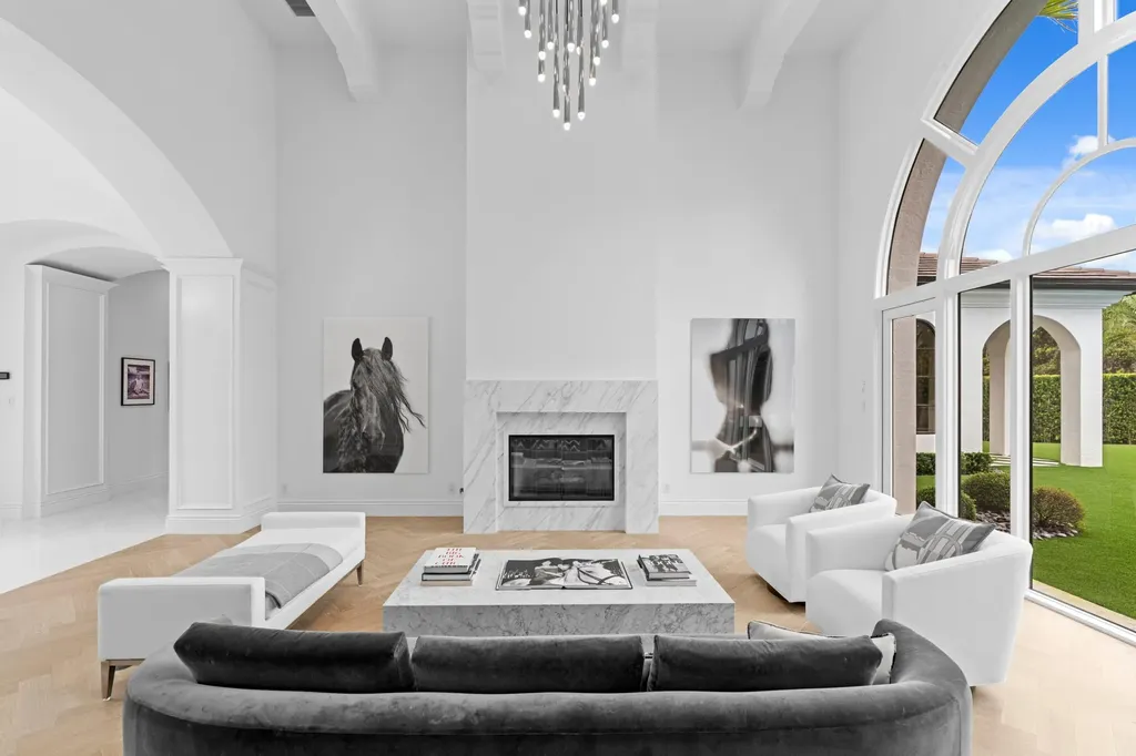 111 Via Palacio Palm Beach Gardens FL 33418