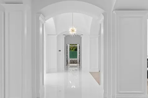 111 Via Palacio Palm Beach Gardens FL 33418