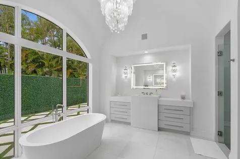 111 Via Palacio Palm Beach Gardens FL 33418