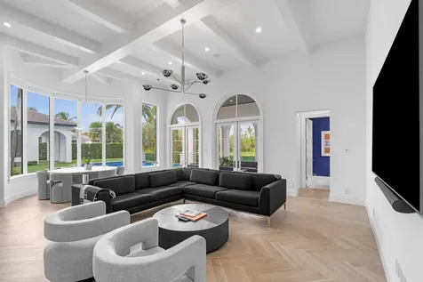 111 Via Palacio Palm Beach Gardens FL 33418