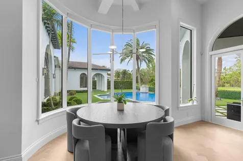 111 Via Palacio Palm Beach Gardens FL 33418
