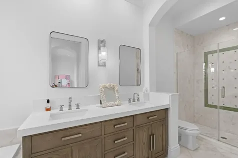 111 Via Palacio Palm Beach Gardens FL 33418