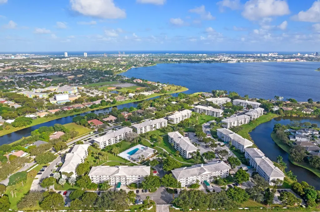 3650 Whitehall Drive West Palm Beach FL 33401