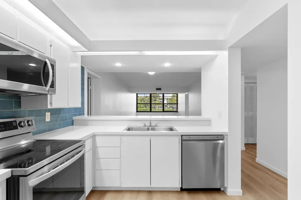 3650 Whitehall Drive West Palm Beach FL 33401