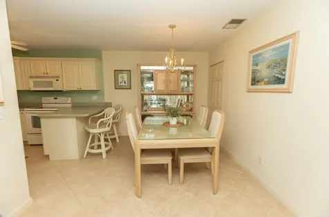 1421 SE Larkwood Circle Port St Lucie FL 34952