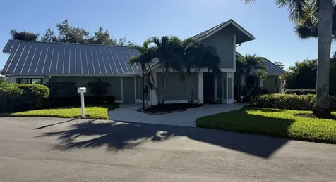 1421 SE Larkwood Circle Port St Lucie FL 34952
