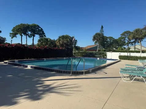 1421 SE Larkwood Circle Port St Lucie FL 34952