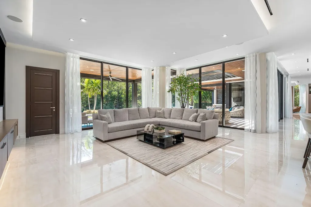 212 W Alexander Palm Road Boca Raton FL 33432