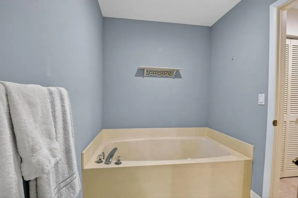 8034 Clear Shores Circle Delray Beach FL 33446