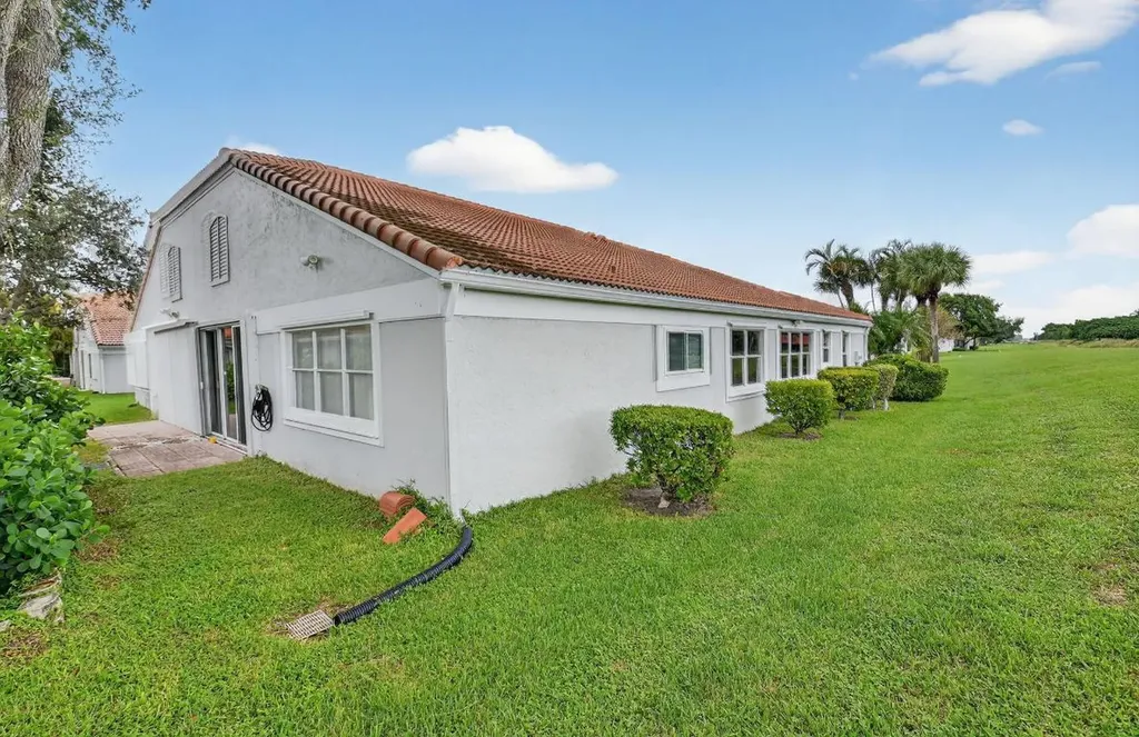 8034 Clear Shores Circle Delray Beach FL 33446