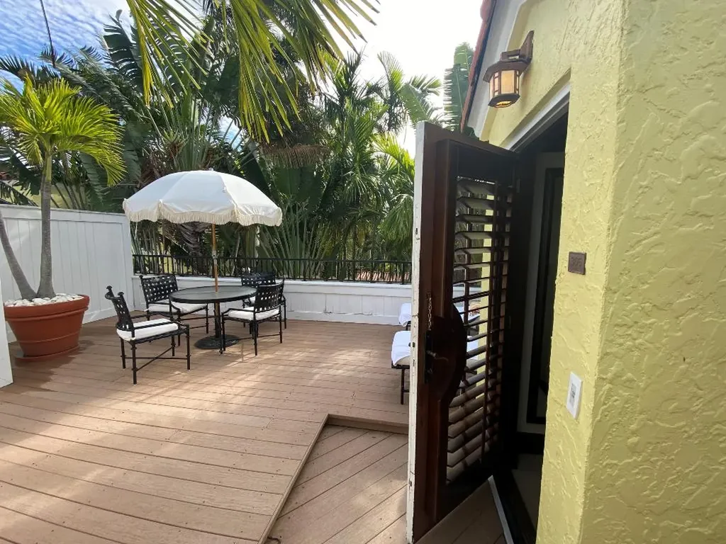 301 Australian Avenue Palm Beach FL 33480