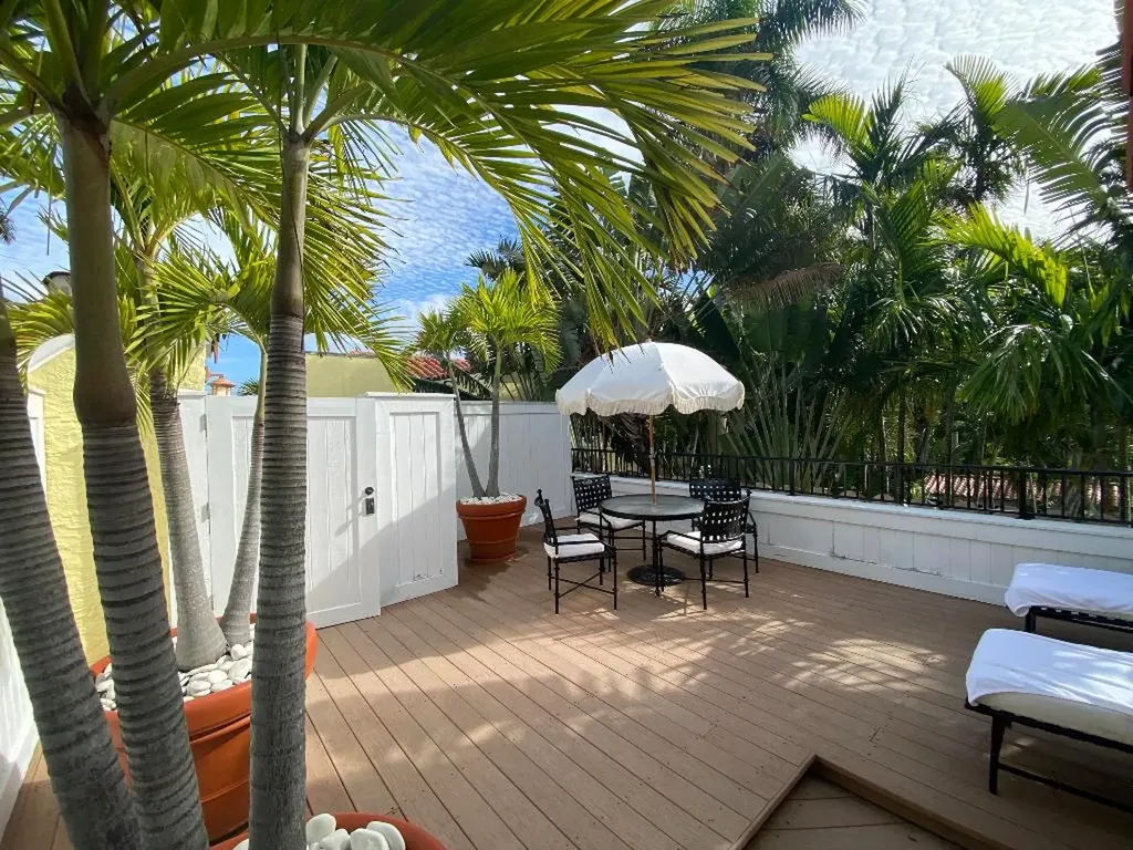 301 Australian Avenue Palm Beach FL 33480
