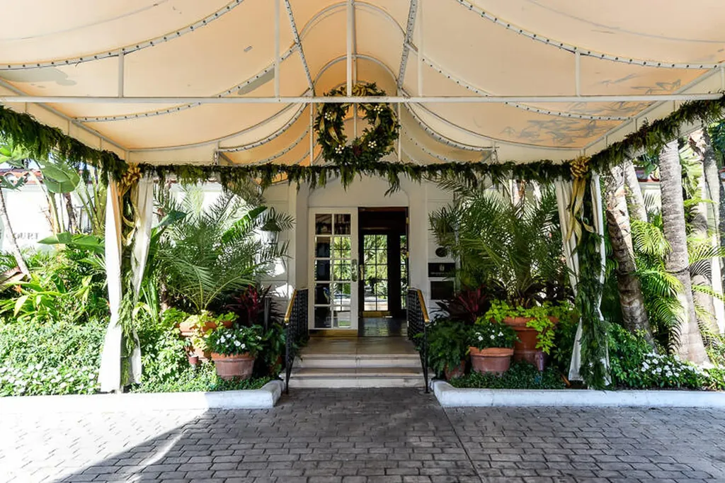 301 Australian Avenue Palm Beach FL 33480