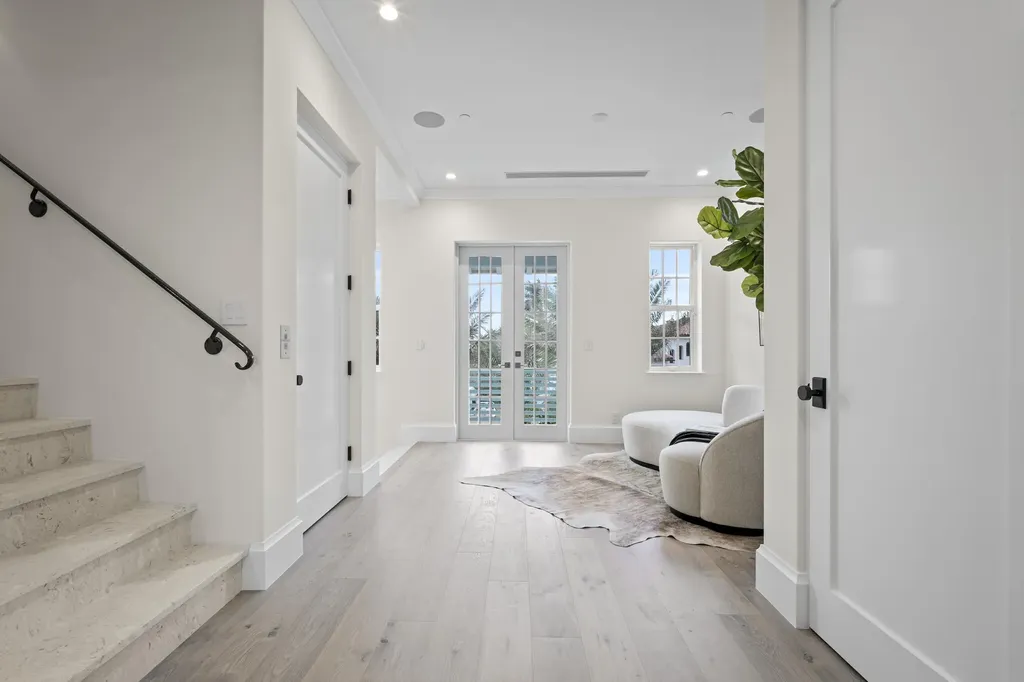 1114 Vista Del Mar Drive N Delray Beach FL 33483