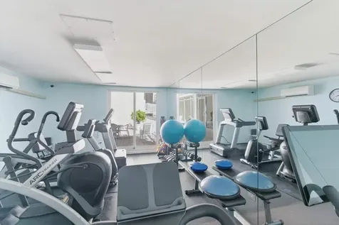 100 Royal Palm Way Palm Beach FL 33480