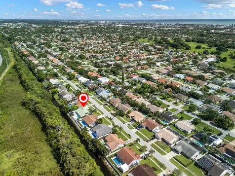 7463 Texas Trail Boca Raton FL 33487