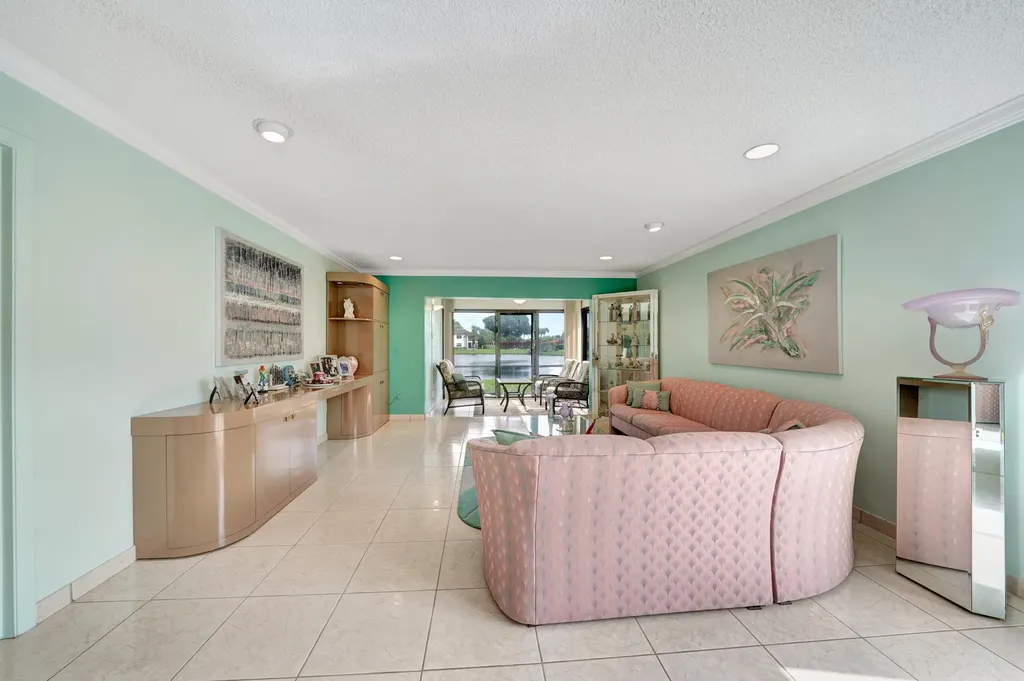 9289 Vista Del Lago Boca Raton FL 33428