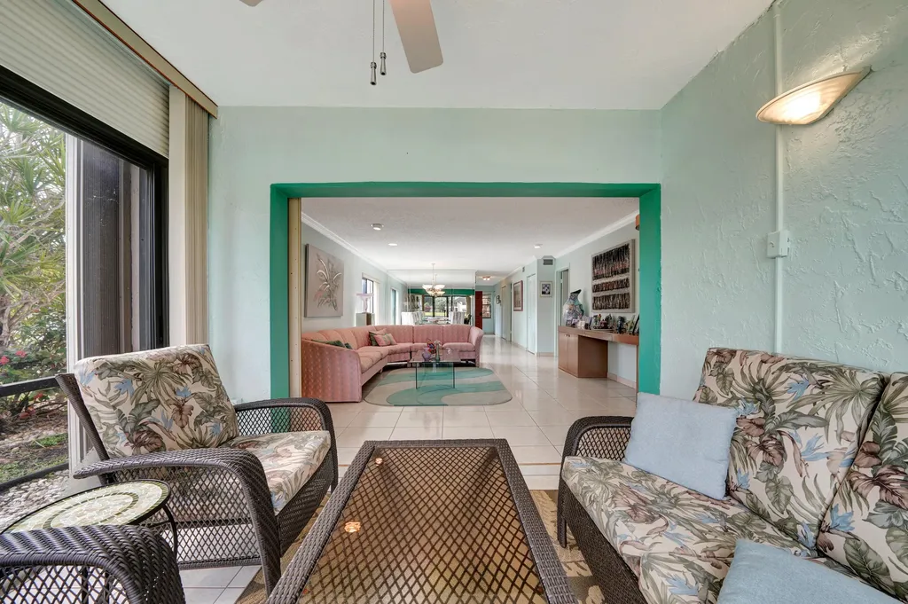 9289 Vista Del Lago Boca Raton FL 33428