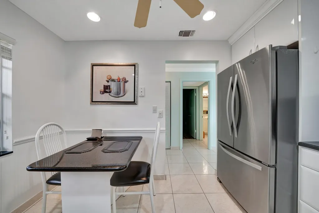 9289 Vista Del Lago Boca Raton FL 33428