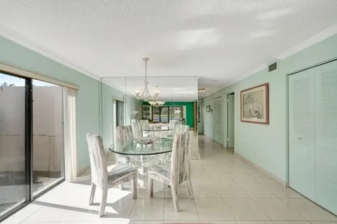9289 Vista Del Lago Boca Raton FL 33428