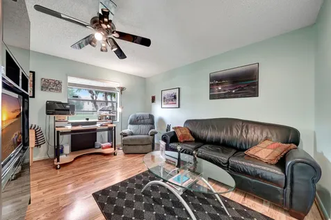 9289 Vista Del Lago Boca Raton FL 33428