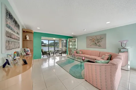 9289 Vista Del Lago Boca Raton FL 33428