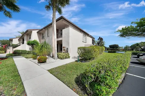 9289 Vista Del Lago Boca Raton FL 33428