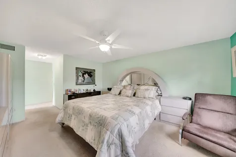 9289 Vista Del Lago Boca Raton FL 33428