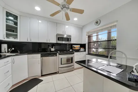 9289 Vista Del Lago Boca Raton FL 33428