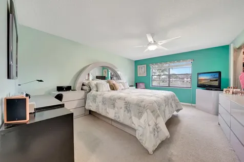9289 Vista Del Lago Boca Raton FL 33428