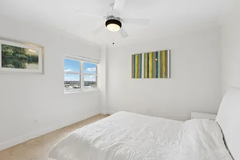 2640 Lake Shore Drive Riviera Beach FL 33404