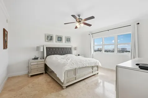 2640 Lake Shore Drive Riviera Beach FL 33404