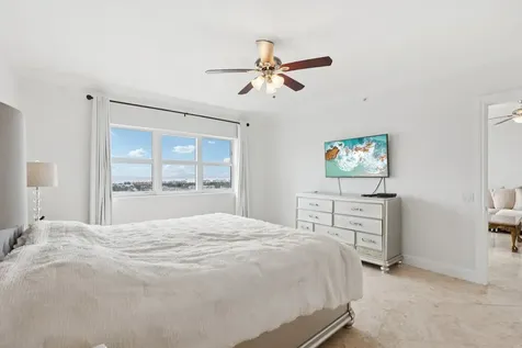 2640 Lake Shore Drive Riviera Beach FL 33404
