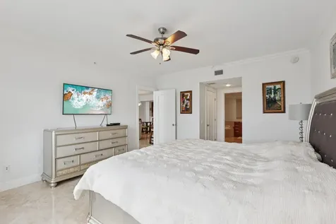 2640 Lake Shore Drive Riviera Beach FL 33404