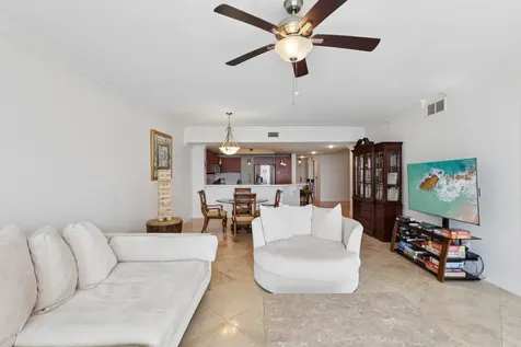 2640 Lake Shore Drive Riviera Beach FL 33404
