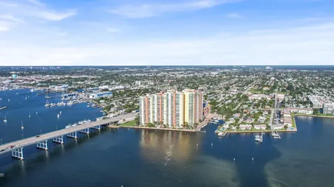 2640 Lake Shore Drive Riviera Beach FL 33404