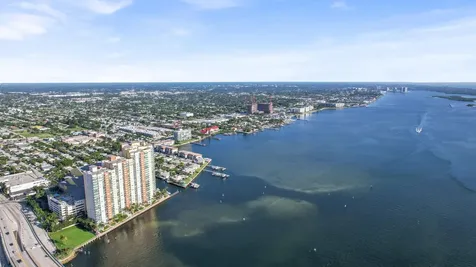 2640 Lake Shore Drive Riviera Beach FL 33404