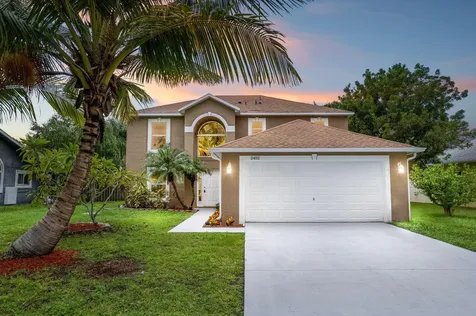 2452 SE Victory Avenue Port St Lucie FL 34952