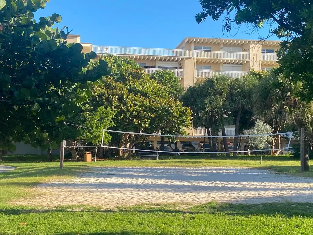 4201 S Ocean Boulevard South Palm Beach FL 33480