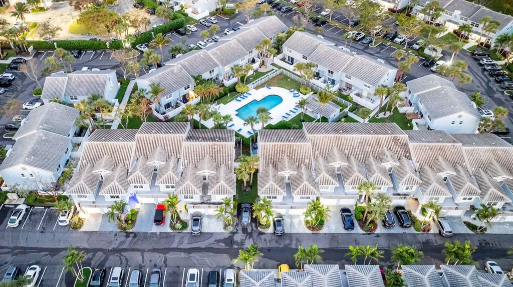 1038 Jeffery Street Boca Raton FL 33487