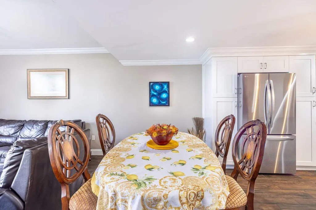 1038 Jeffery Street Boca Raton FL 33487